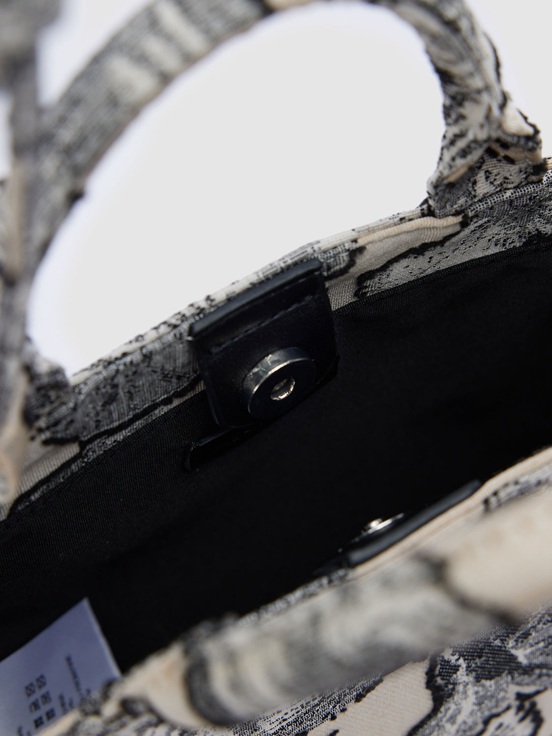 ZARZII ™ | NAVCORP SHOULDER BAGS
